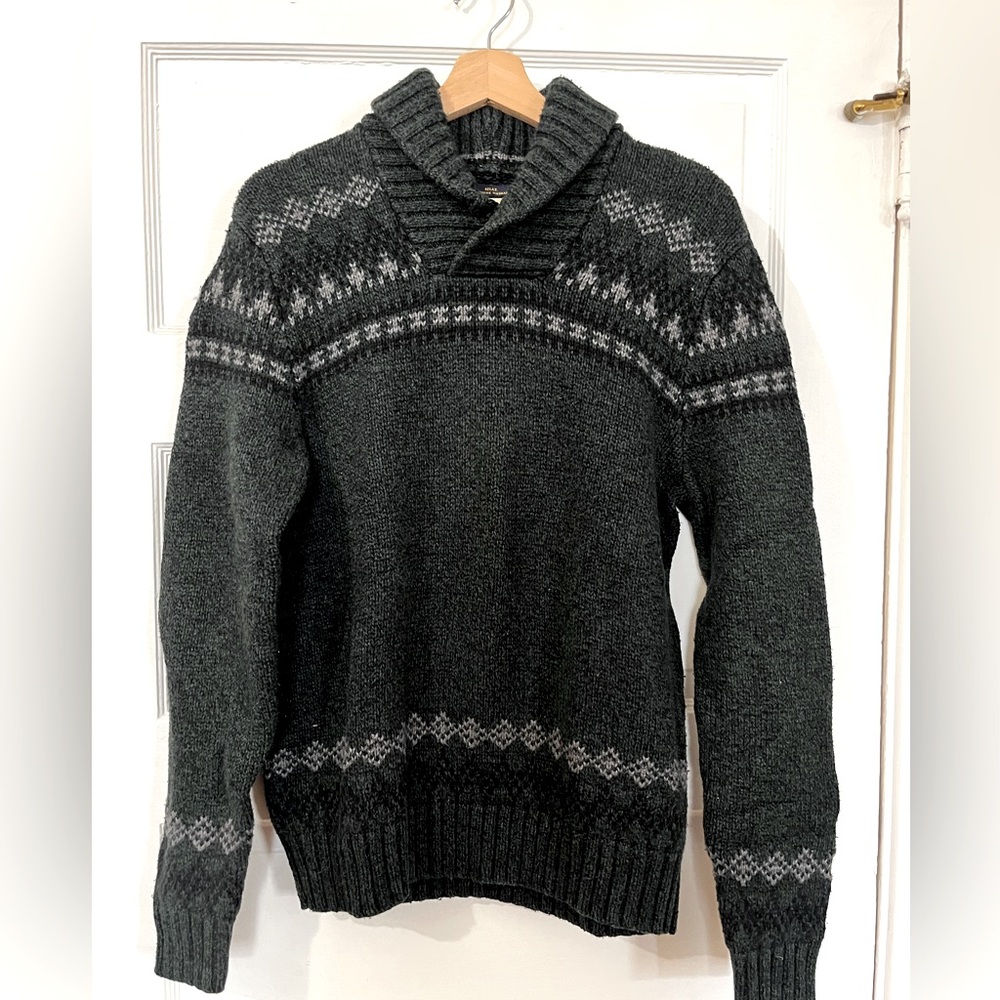 American Eagle Men’s Sweater